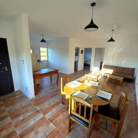 Comoda Casa Con Jardin En Colonia Del Sacramento Buitenkant foto